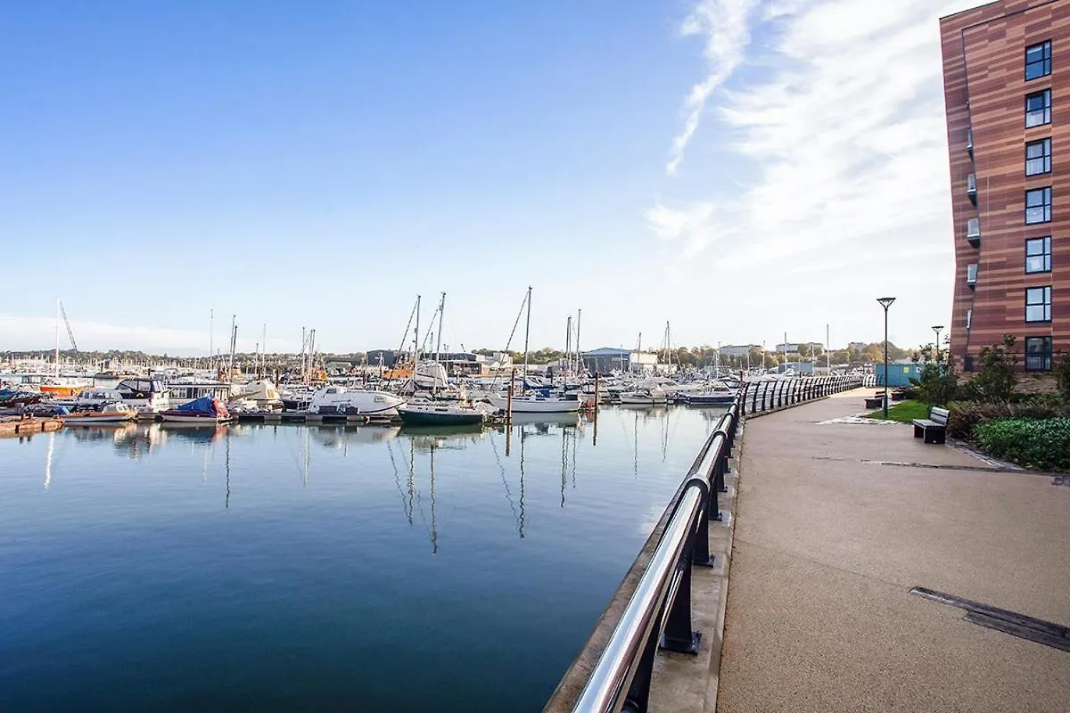 Deanery Court Vittrum Suites Southampton Apartment